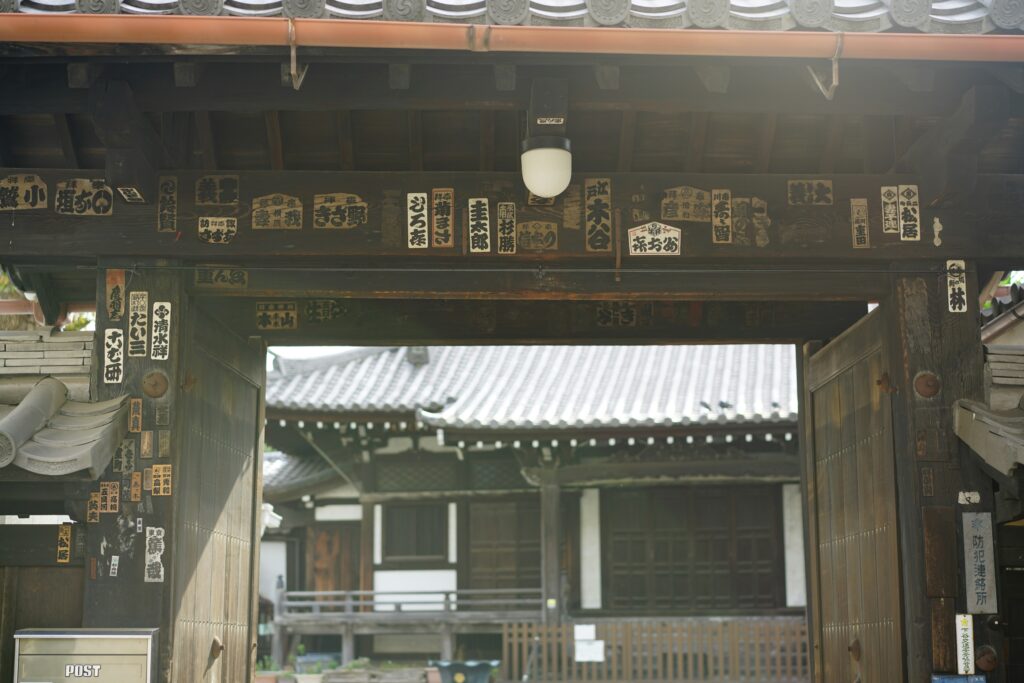 なぜかお墓参り？なぜか神社参り？毘沙門天立像！！